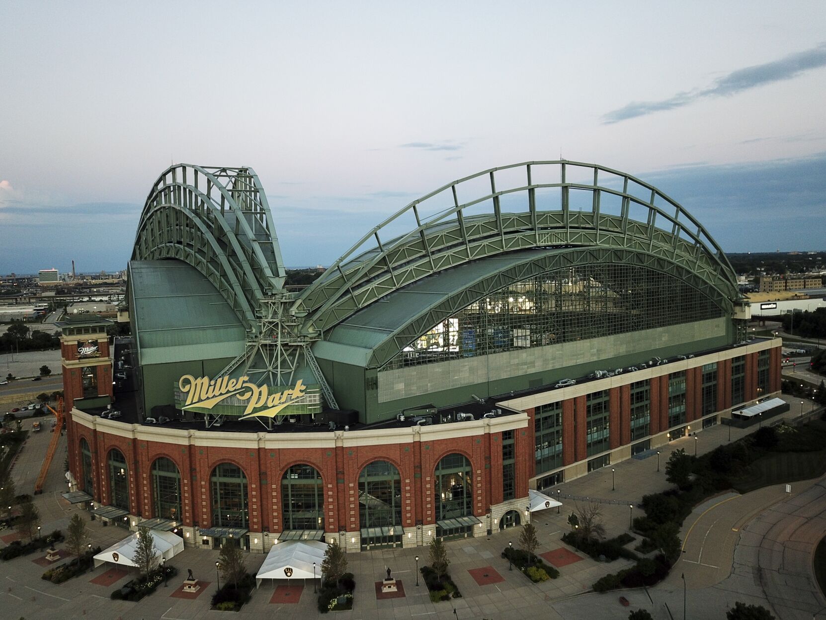 Manfred confident MLB can get through playoffs despite virus